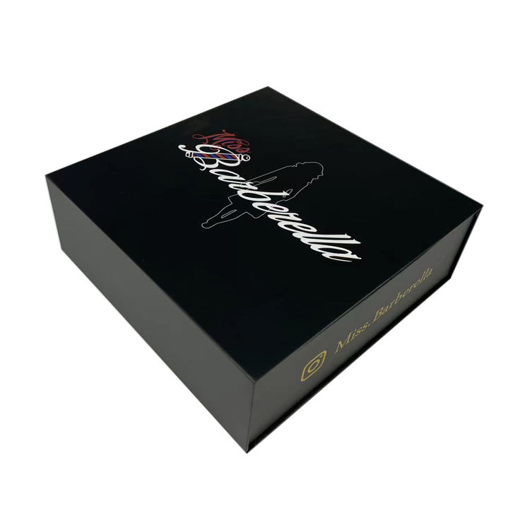Werbeverpackungen – Magnetische Geschenkboxen aus Seide
